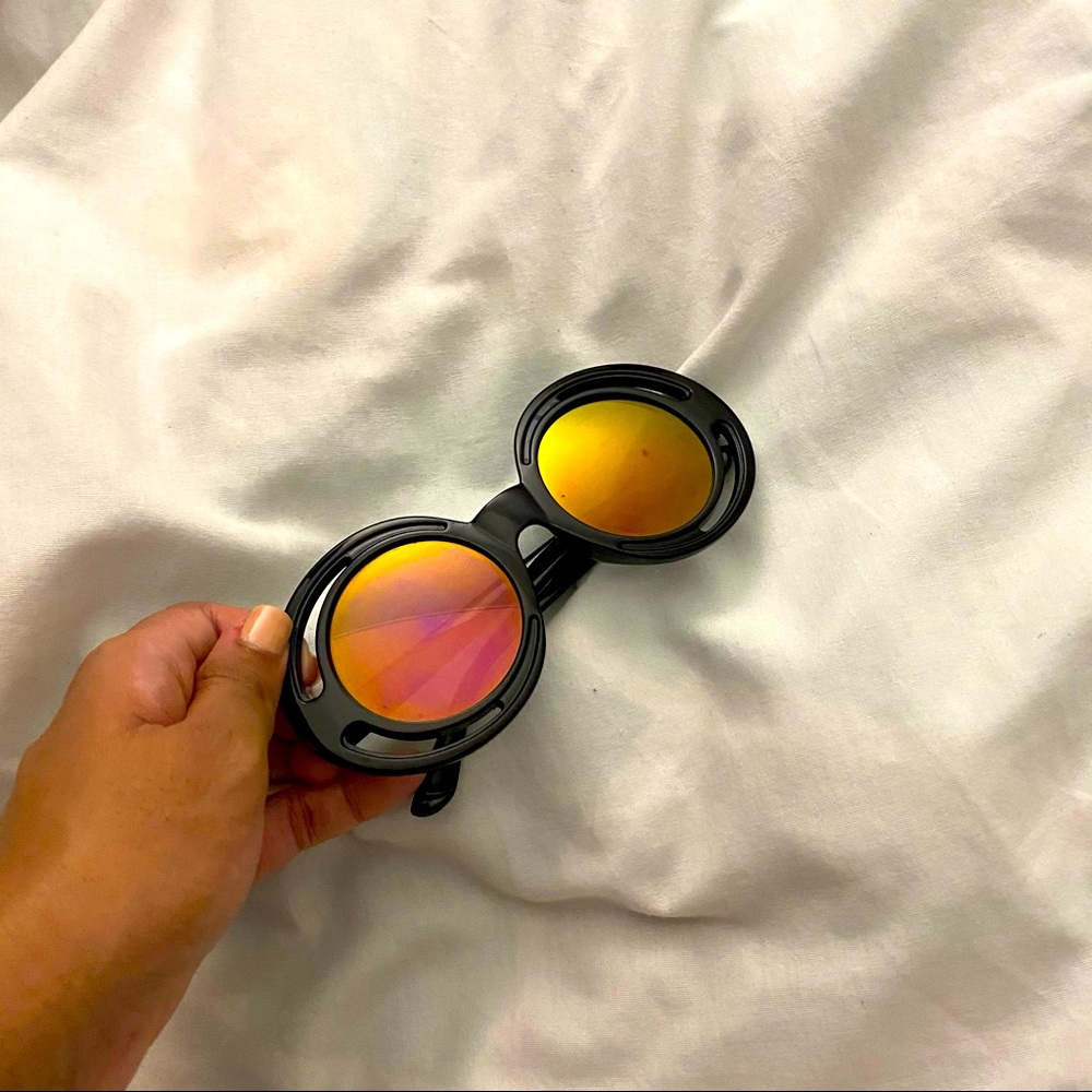 COPY - Bug-Eye Cobain Style Sunglasses